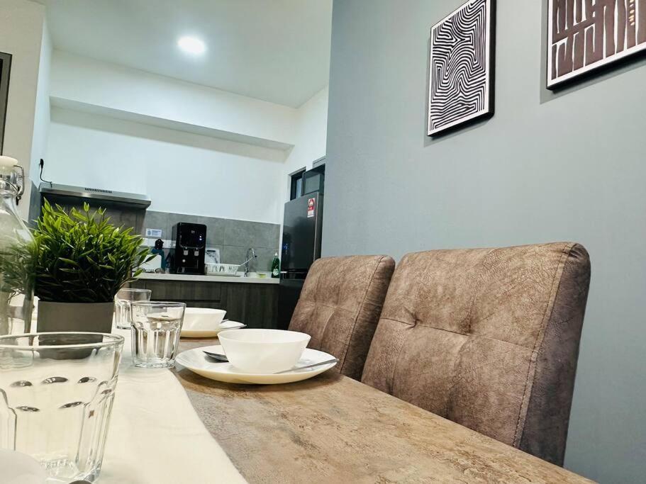 Mvd15#family 8pax 3 Sunway Velocity Mall Cheras Ikea Mytown Short Walk To Mrt & Lrt Maluri